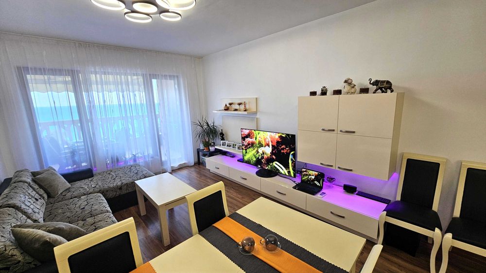 Многостаен апартамент с две паркоместа първа линия море Кабакум, Варна