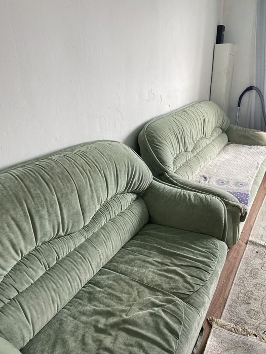 Диван хорошиий сост