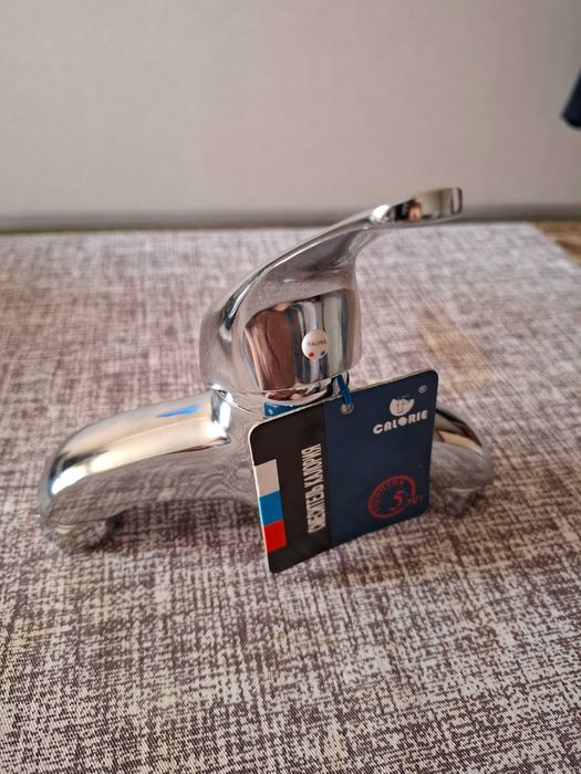 Смеситель для ванной