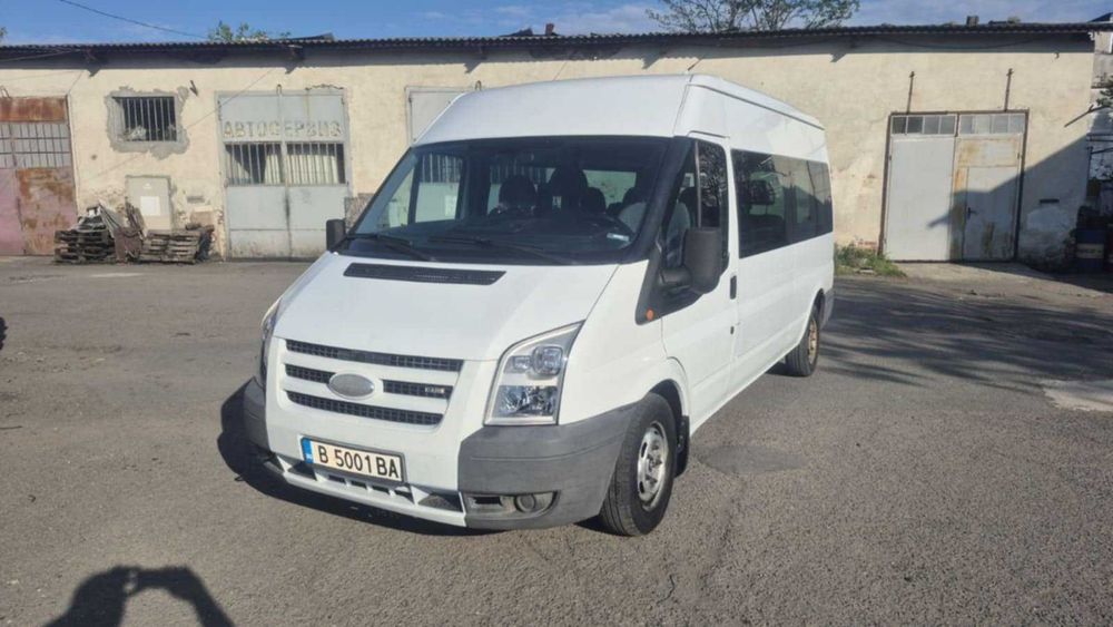 Отдава бус и платформа под наем