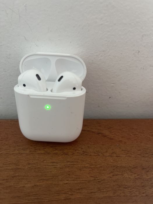 Casti airpods 2 clasice