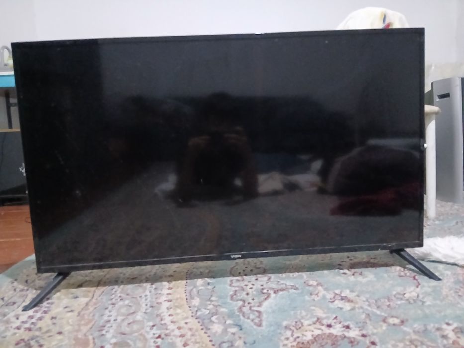 Продаю Сломанный телевизор