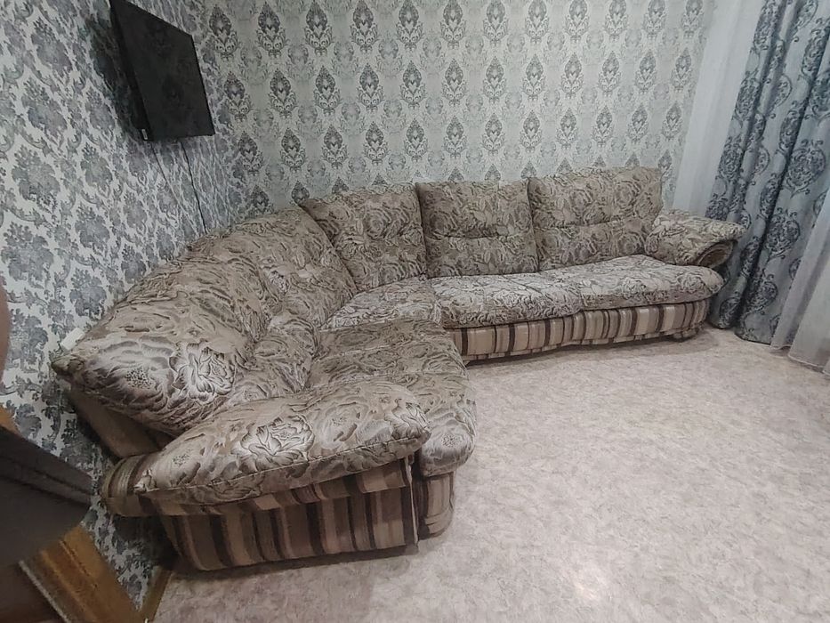 Диван угловой Потютьков