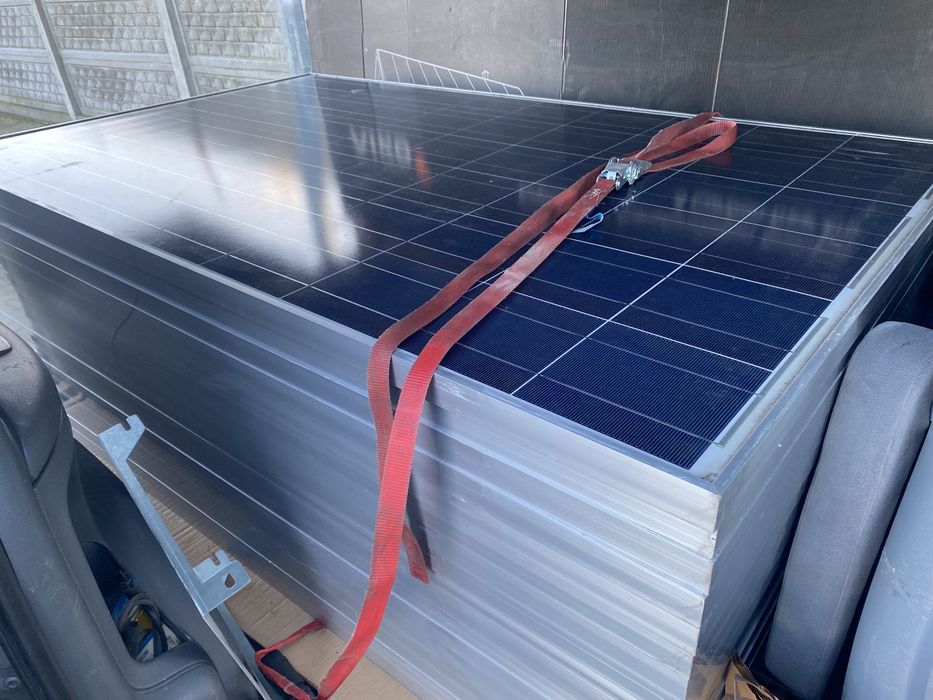 Panouri fotovotaice aduse din Austria