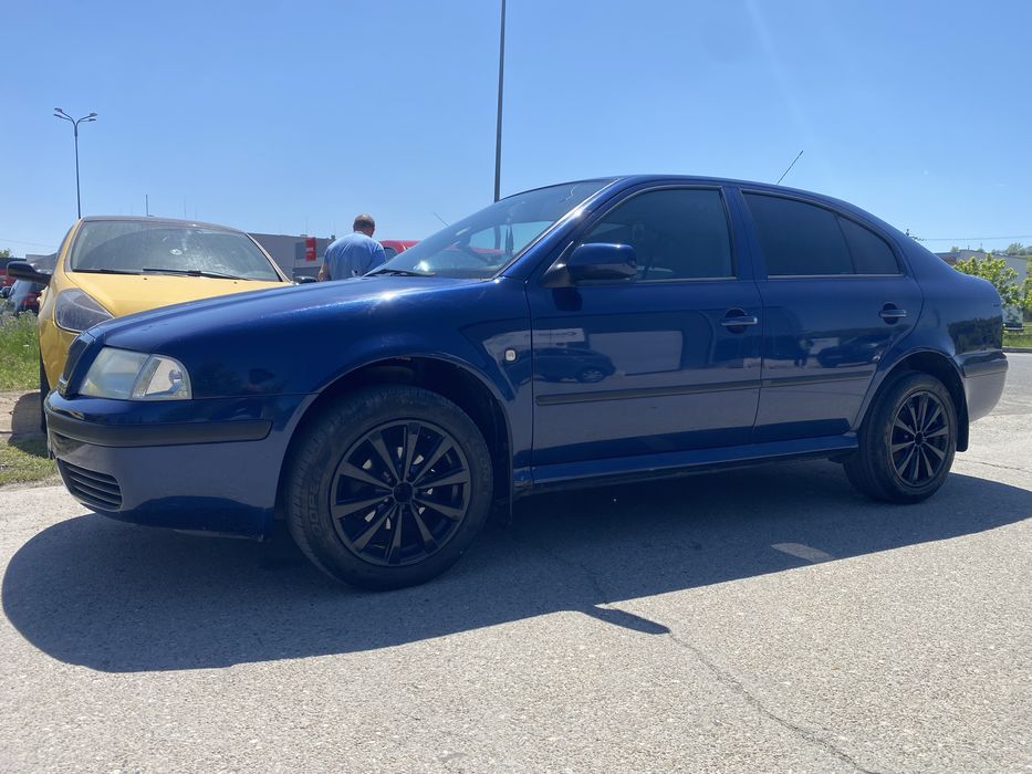 SKODA OCTAVIA TOUR , 1,6 benzina ,AC