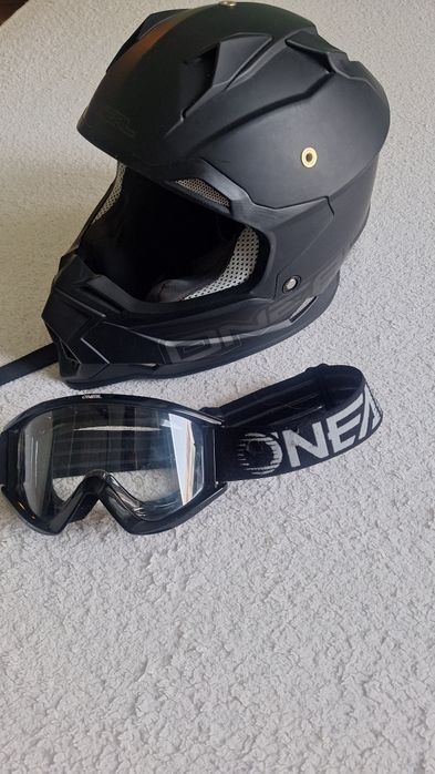 Детска крос каска O'NEAL 2Series Flat Black – много запазена
