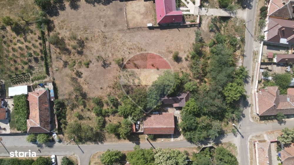Teren intravilan 896 mp pentru casa in Siria la Soseaua spre Cetate