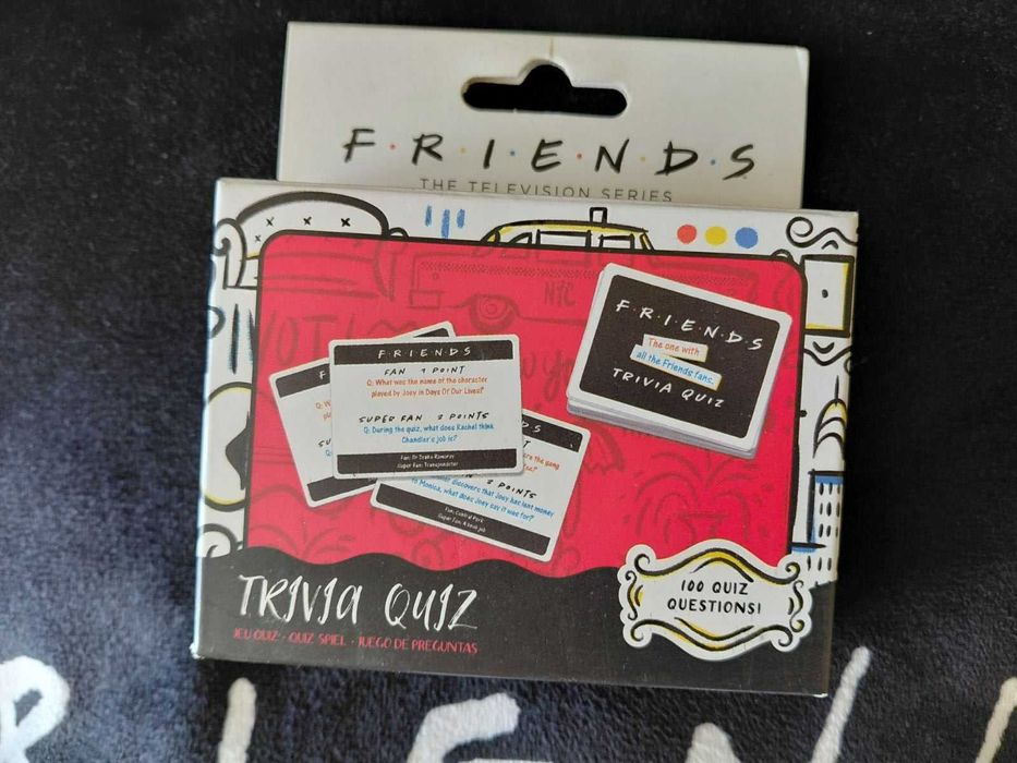 Сет Friends карти + калъфка за възглавница