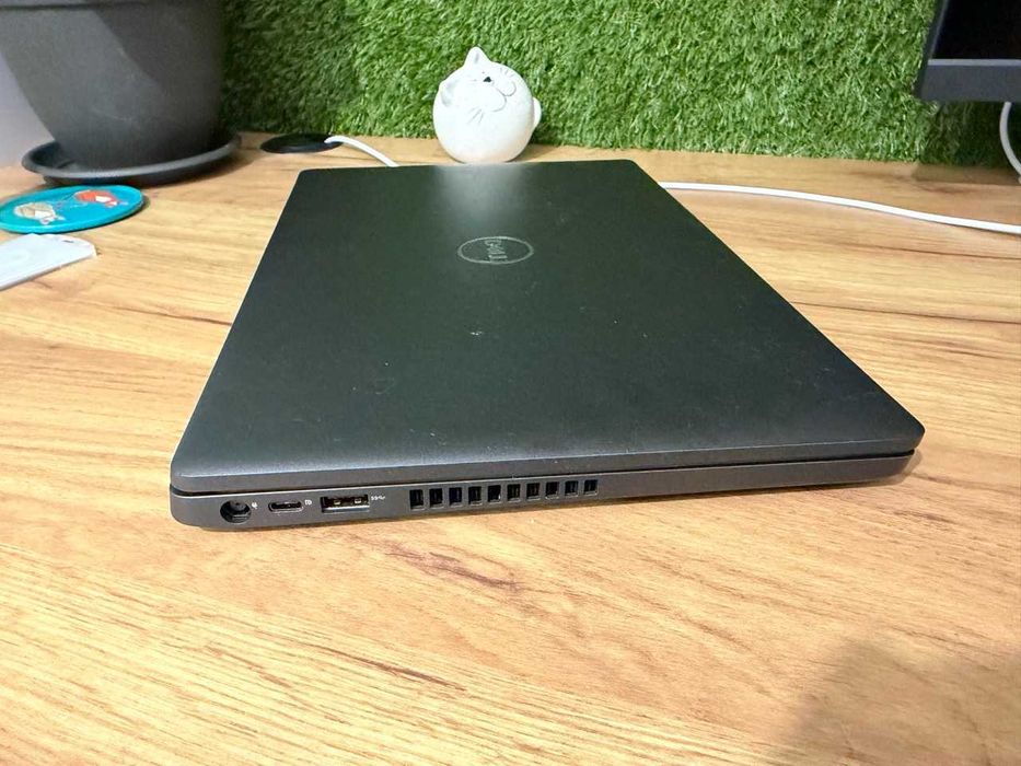 Dell Latitude 5400 Intel i7-8665U, 16GB RAM, 256GB SSD