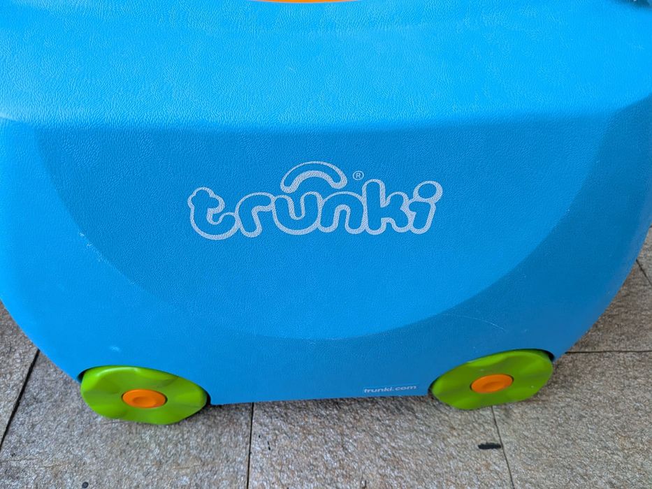 Детски куфар за яздена на колела Trunki