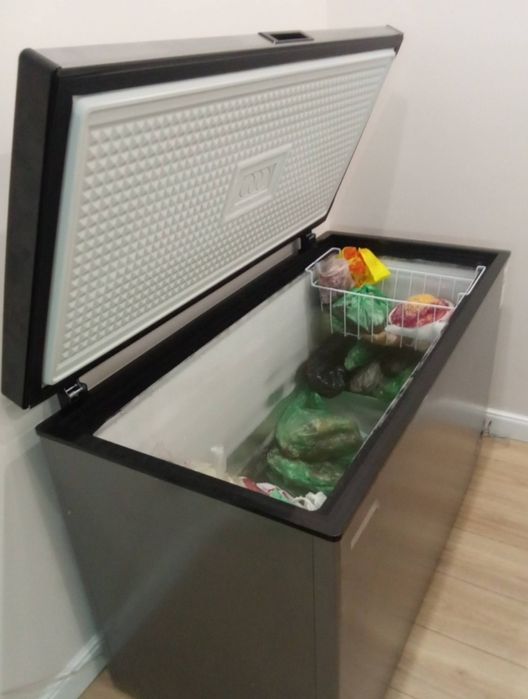 Продам морозильник