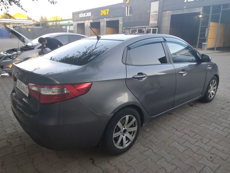 Киа рио 2012 г. Автомат.