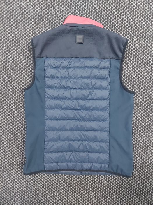 Hugo boss пухен елек S мъжки