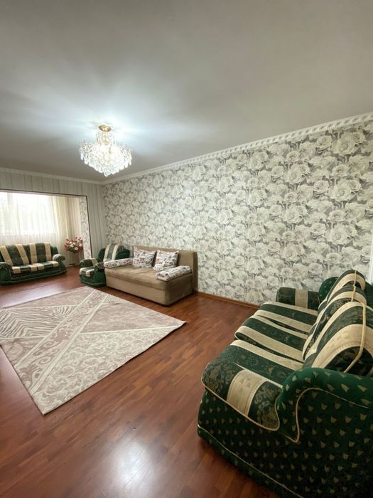 Продам 2х ком Волшебница 77 серия