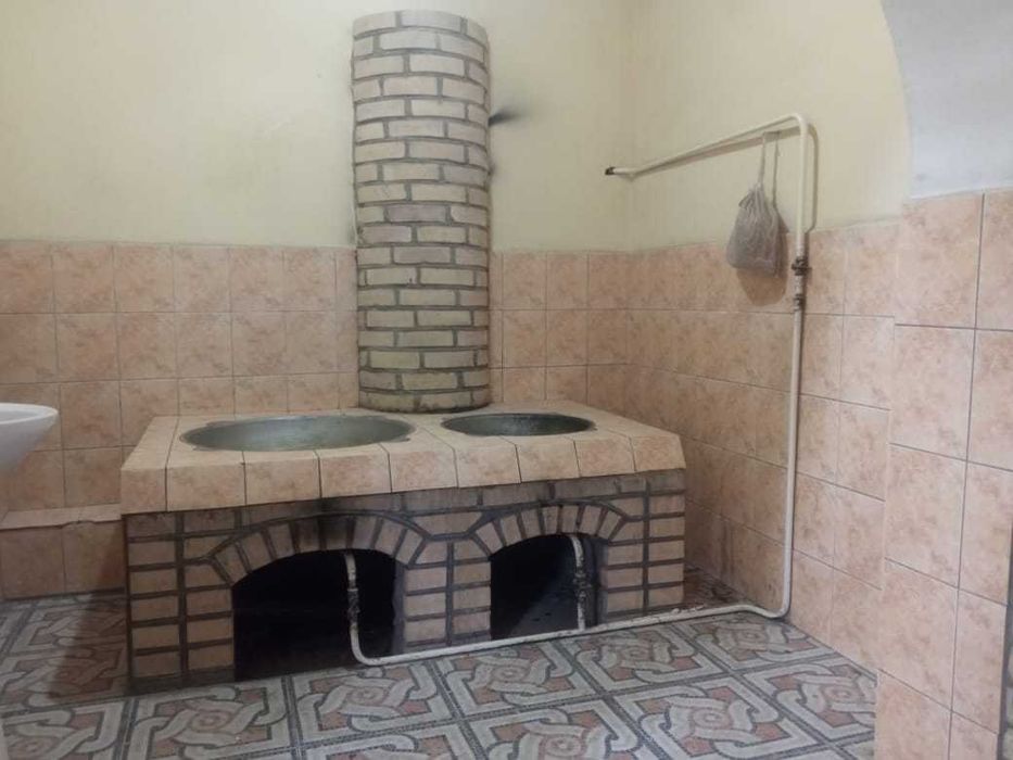 Продается 7 комнатный дом в центре города