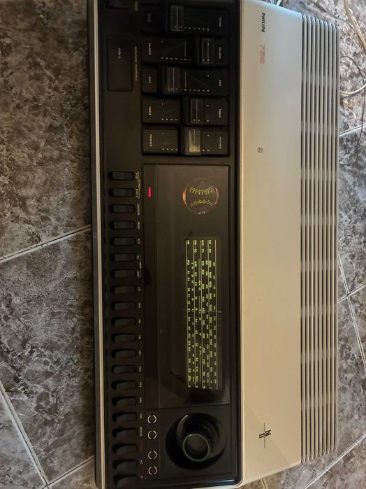 Стерео Ресивър Philips 752 (22RH752) „Самолетоносач“