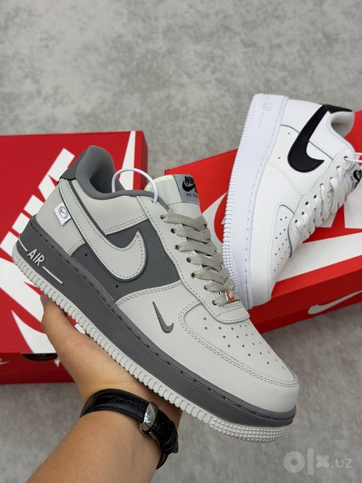 Nike Air Force 1