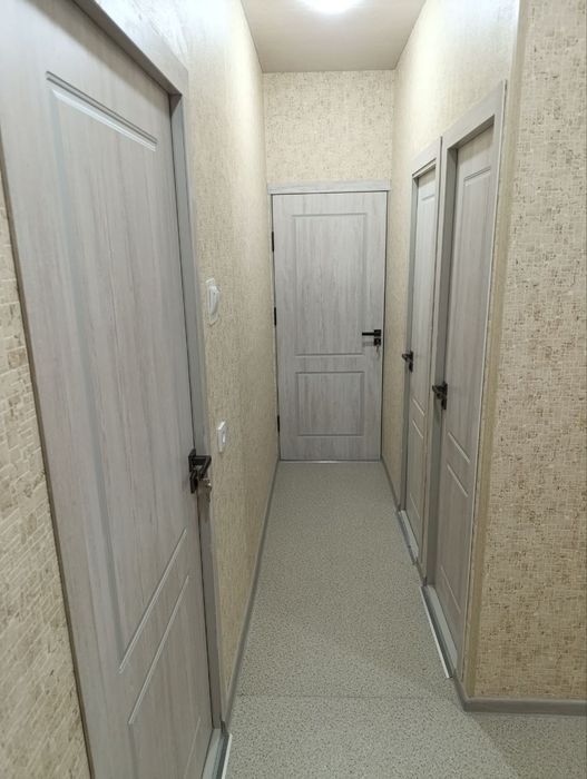 Продается трёхкомнатная квартира в восьмом микрорайоне