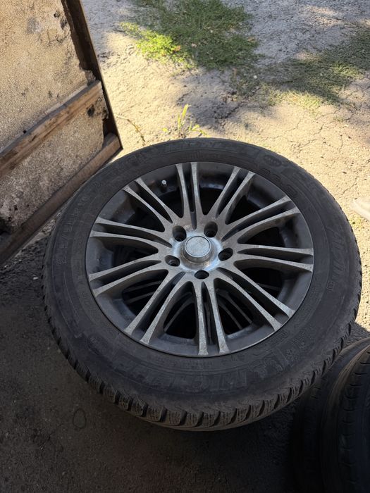 Продам диски с резиной R16