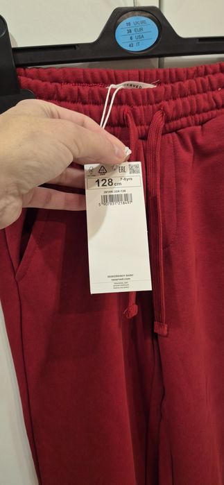 Pantaloni de trening Reserved marimea 128 noi