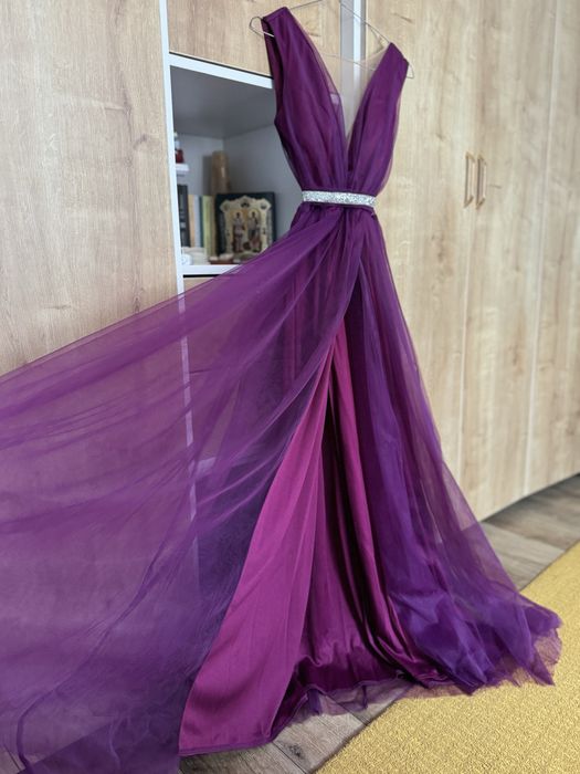Vand rochie de seara