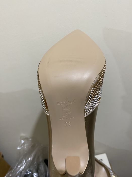 Женская обувь, туфли