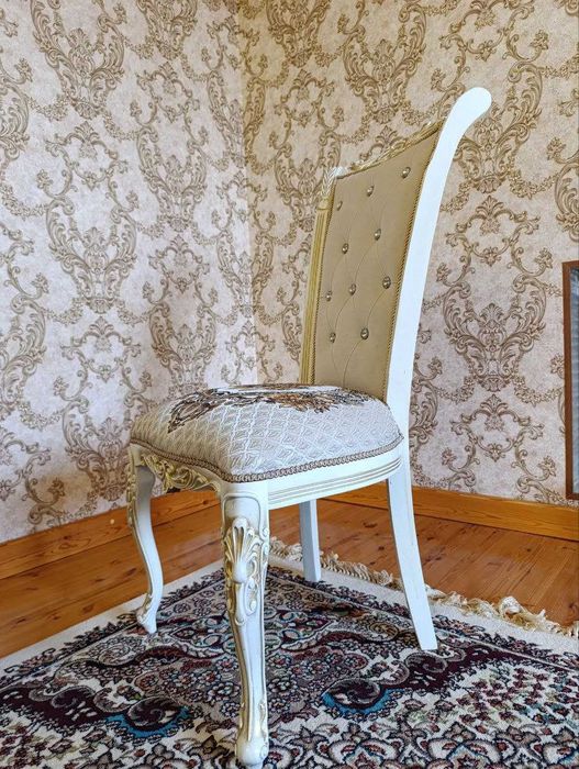 Zamonaviy klassik dizayndagi stullar