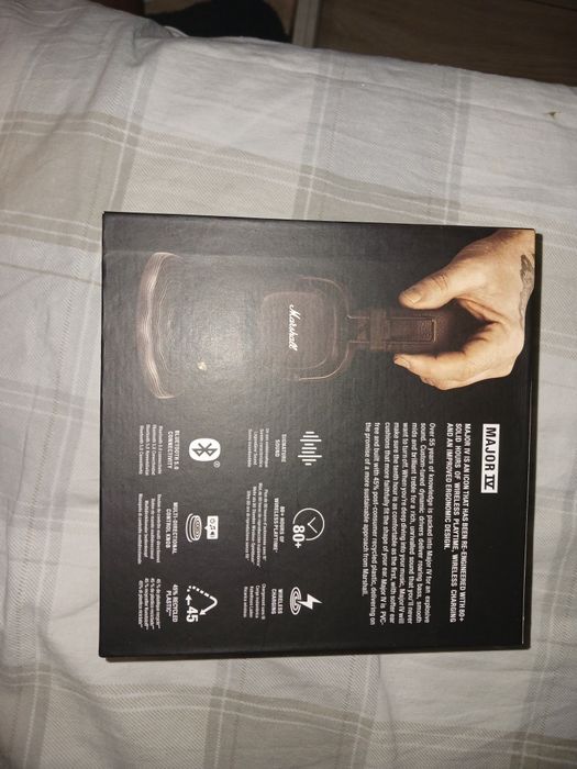 Продам наушники marshall major 4