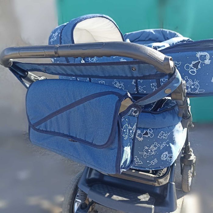 Коляска всесезонная