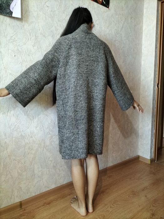 Продам демисезонное пальто