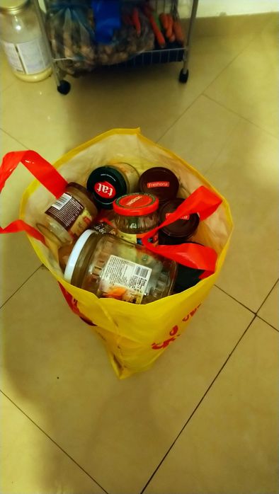 Буркани ,винтови с капачки