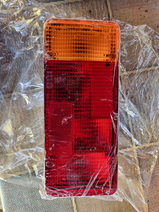 Lampa stop triple spate  platforma stg/dreapta Mercedes Sprinter VW