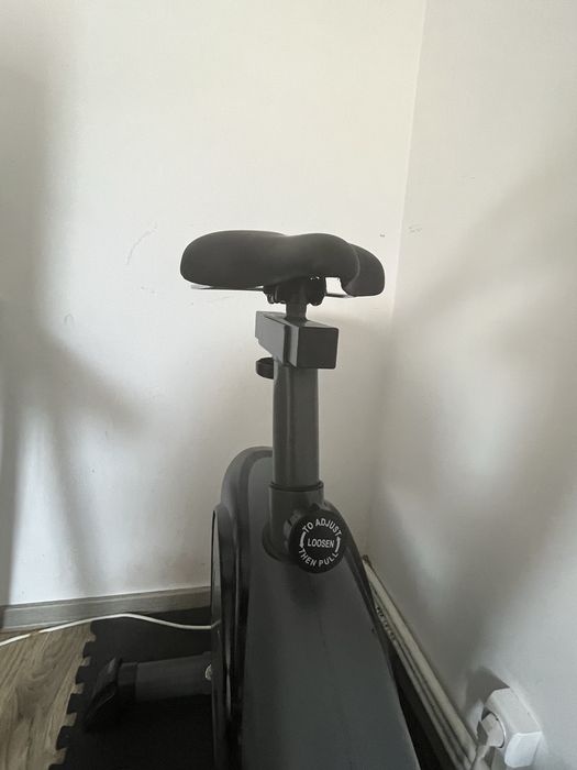 Bicicleta de apartament