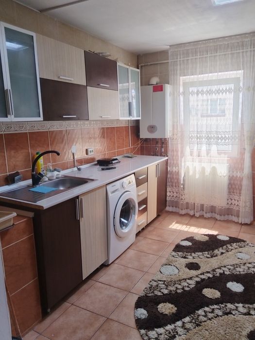 Apartament 2 camere de închiriat – Central – Aer condiționat
