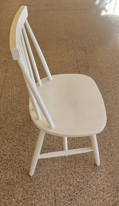 Продам стулья и столы