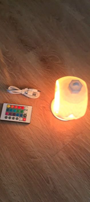 Lampa de veghe imprimata 3D