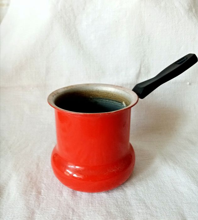 Термокана GORENJE и две ретро джезвета