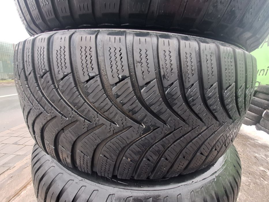 2 anvelope iarna 205/55r16 Hankook Montaj Gratuit