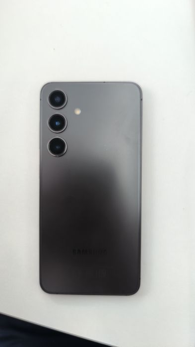 Обменяю самсунг с24 в идеале