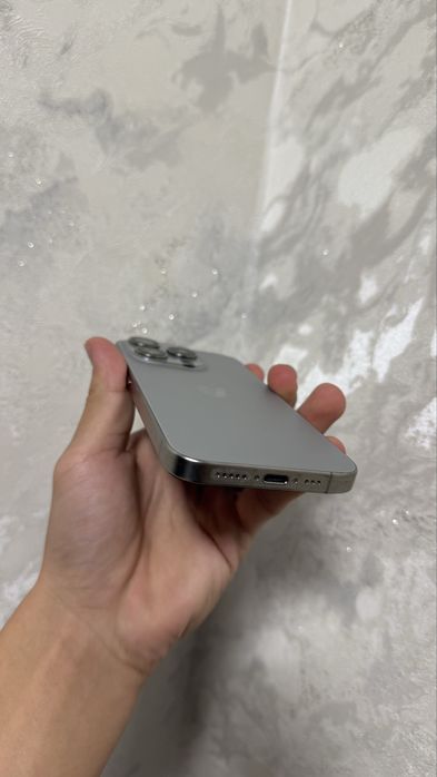 Iphone 15pro 256gb 90%