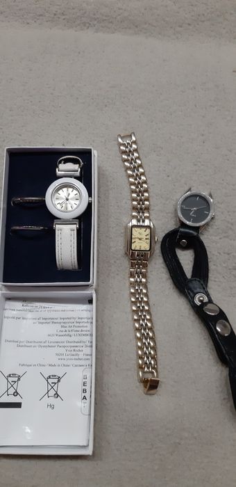 Ceasuri de dama  de diferite dimensiuni