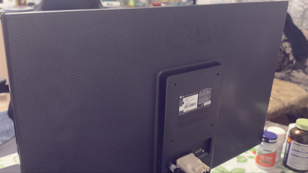 Монитор в хорошем состояний