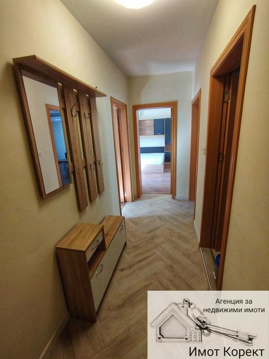Дава се под наем Тристаен апартамент в Асеновград - 100 кв.м за 420 € - Снимка #7