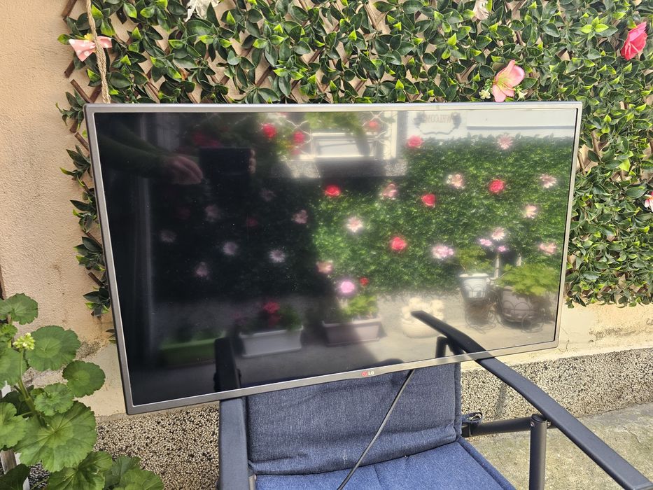 Продавам Телевизор LG 39 инча