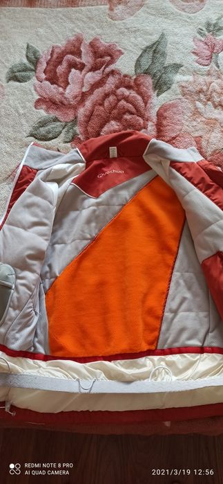 Продается Весенняя куртка