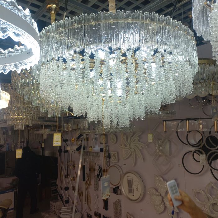 Люстра для зала