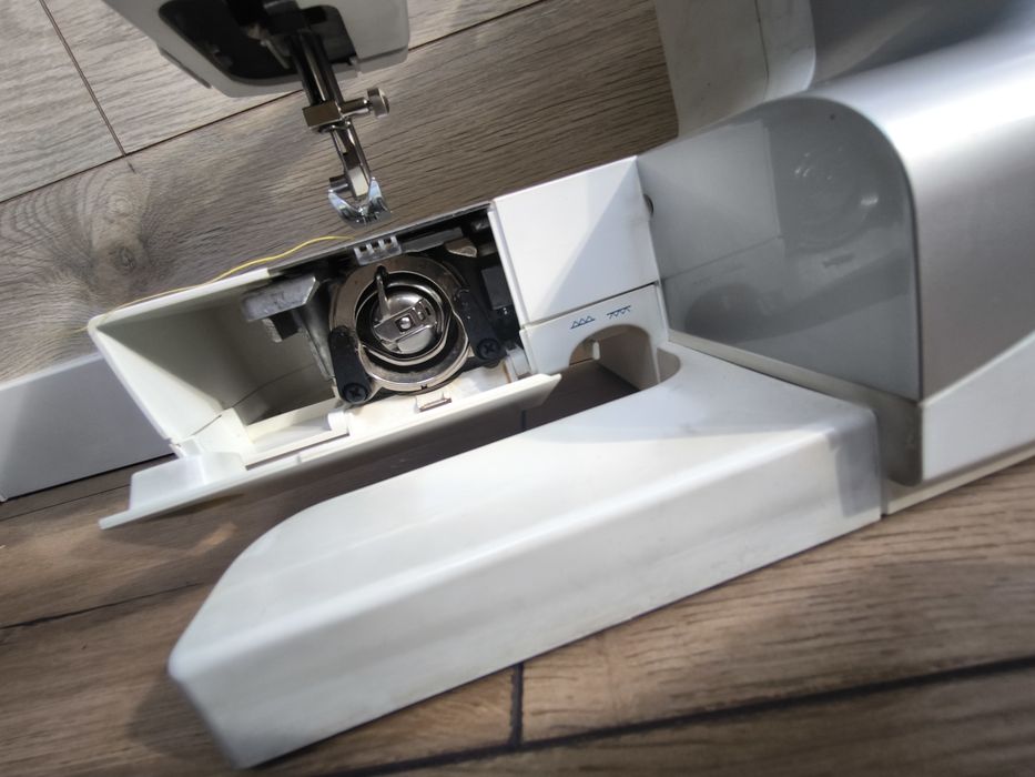 Продам Швейную машинку