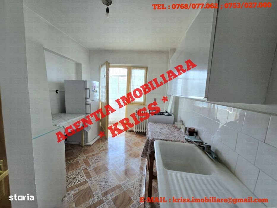 Super Ofertă! 3 Camere GĂVANA 3 Piață Confort 1 DEC. 2 Băi Liber 72 Mp
