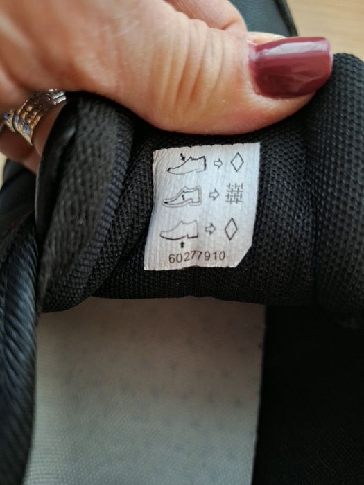 Продавам мъжки обувки