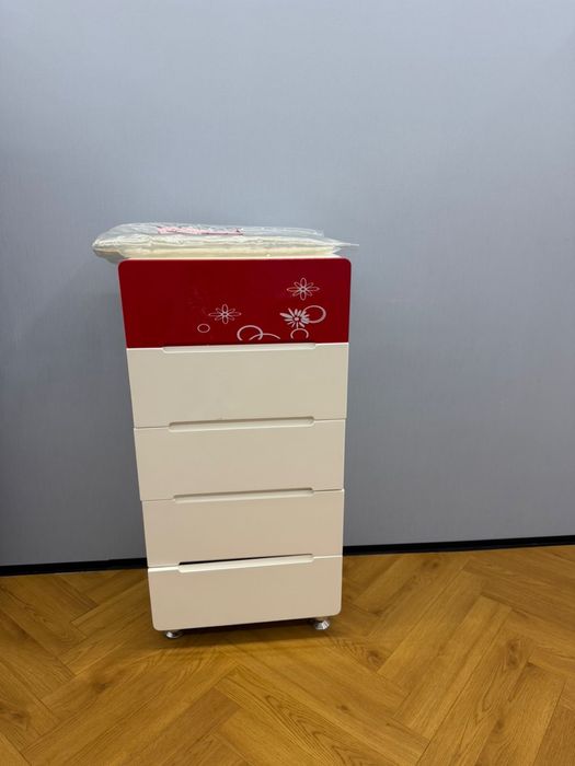 Продам шкаф с тумбочкой